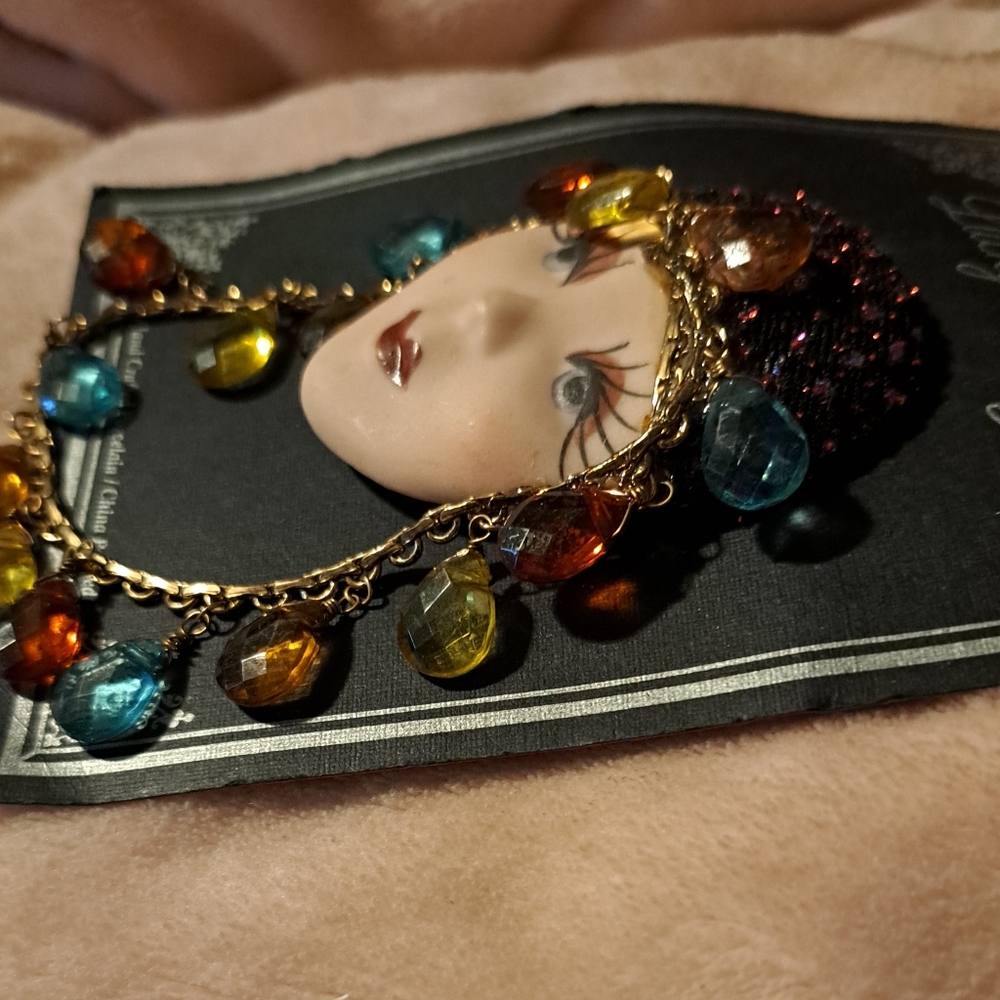 Lady luck brooch - Picture 2 of 3